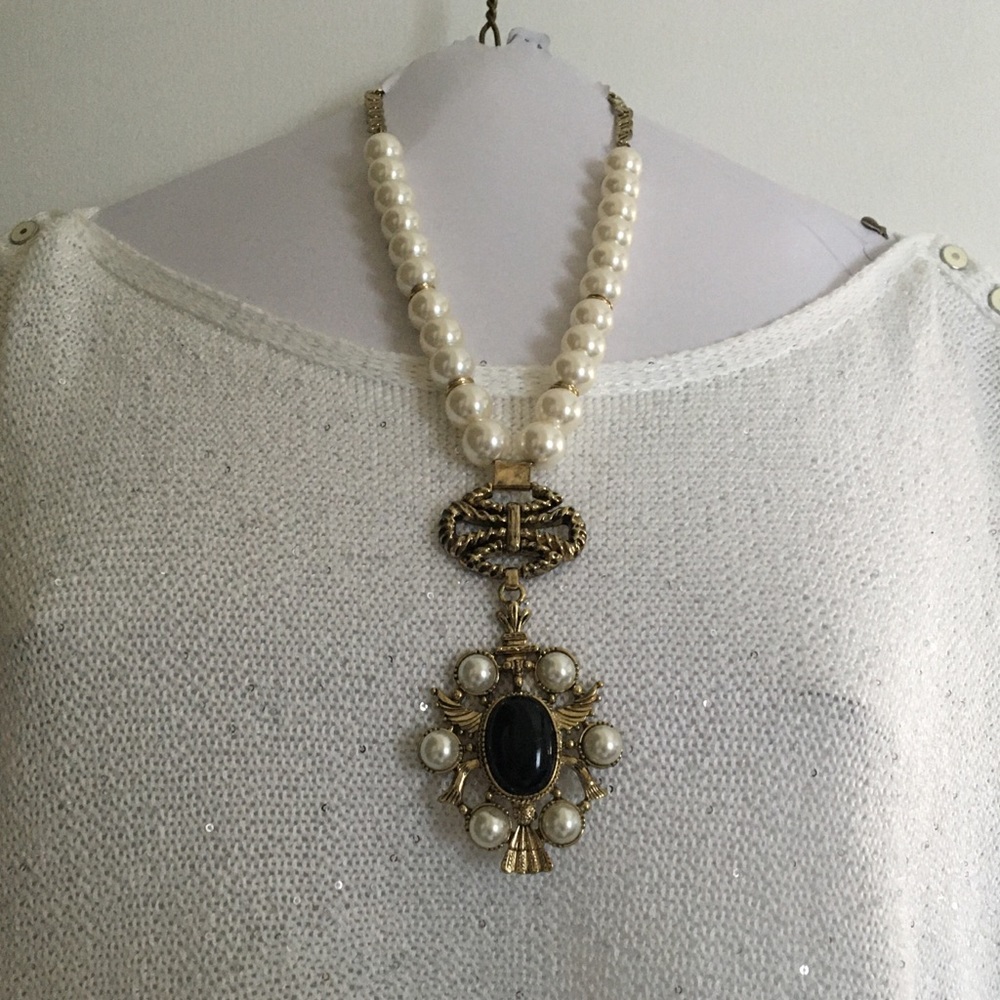 Free People Mega Pearl Pendant - Picture 6 of 7